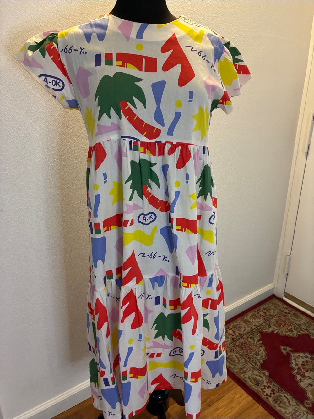 Nooworks White Multicolor Graphic Tiered Dress Size Small Bust 38” Waist 38”